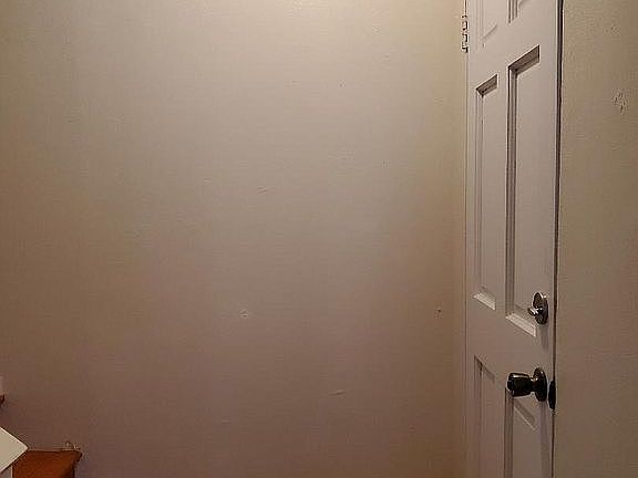 one room with separate entra