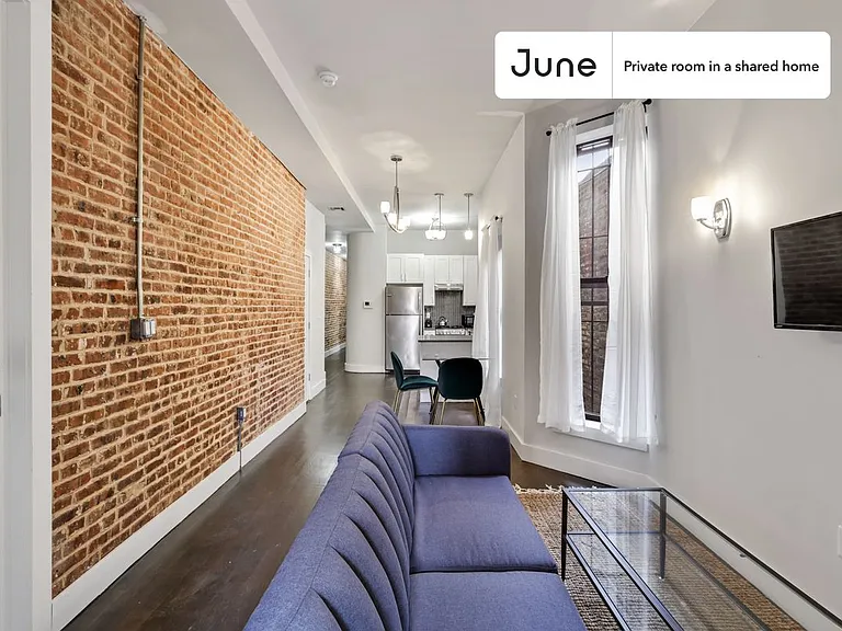 60 New York Ave #D — Photo 8