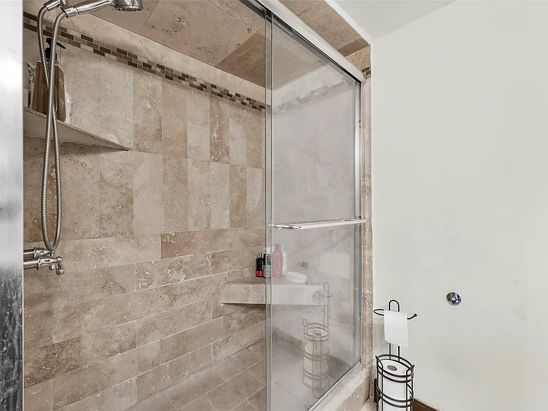 2417 Gerol Dr — Photo 25