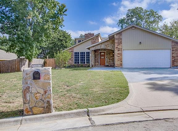 3rd image of 4403 Oak Brook Ct