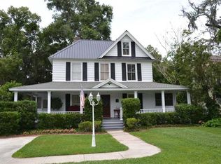 410 S Center St, Eustis, FL 32726