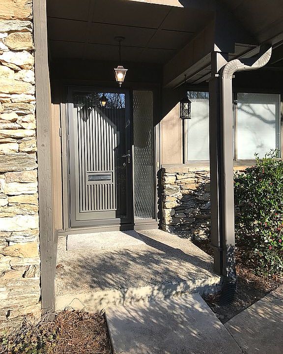 1st image of 88 Laurelwood Cir W