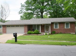 294 Village Creek Dr, Ballwin, MO