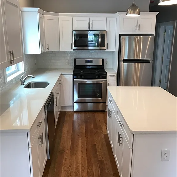 10 Henry St #1 — Photo 3