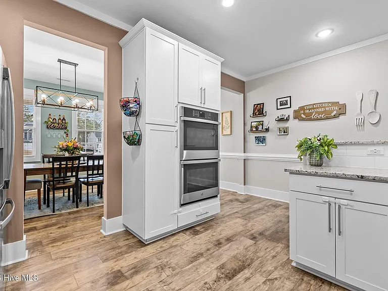217 Thistleberry Dr — Photo 8