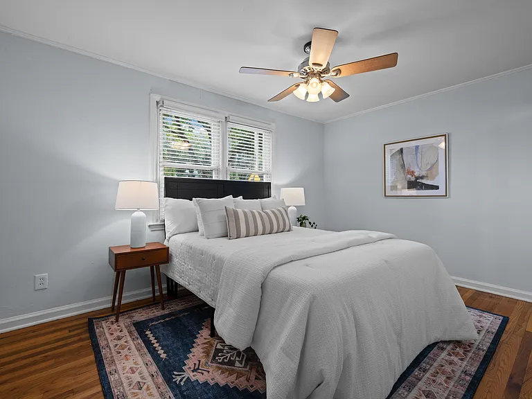 2331 Bernard St #A — Photo 2