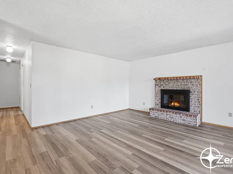 17403 NE 3rd St — Photo 12