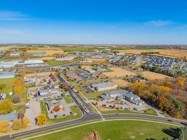 1122 Stephenson Lane #19, Waunakee, WI 53597