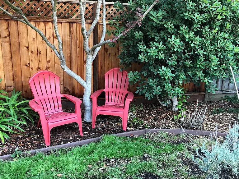862 Cambridge Ave — Photo 2