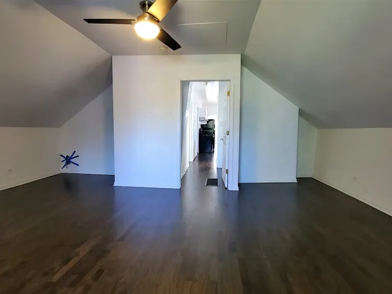 3414 N Seeley Ave — Photo 11
