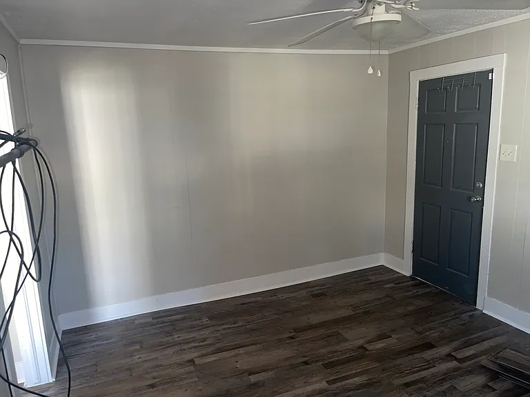 304 Reagan St — Photo 16