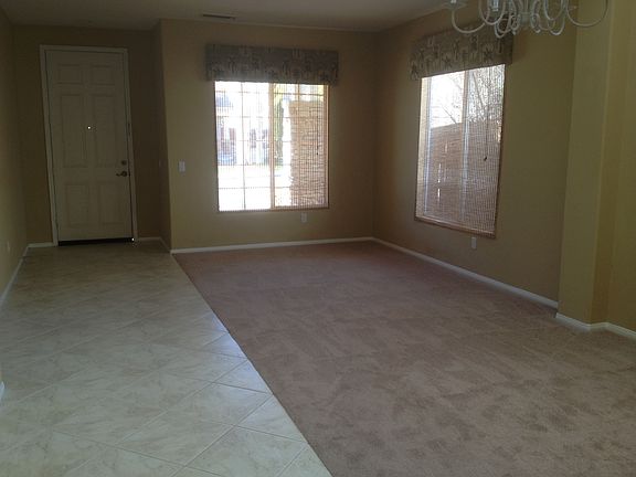 Open concept living room/dining room combination