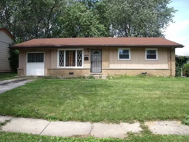 3429 Maple Ln photo 1