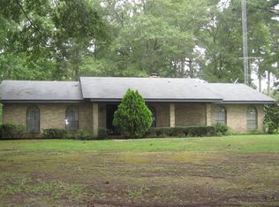 220 Babin Dr, Monticello, AR 71655