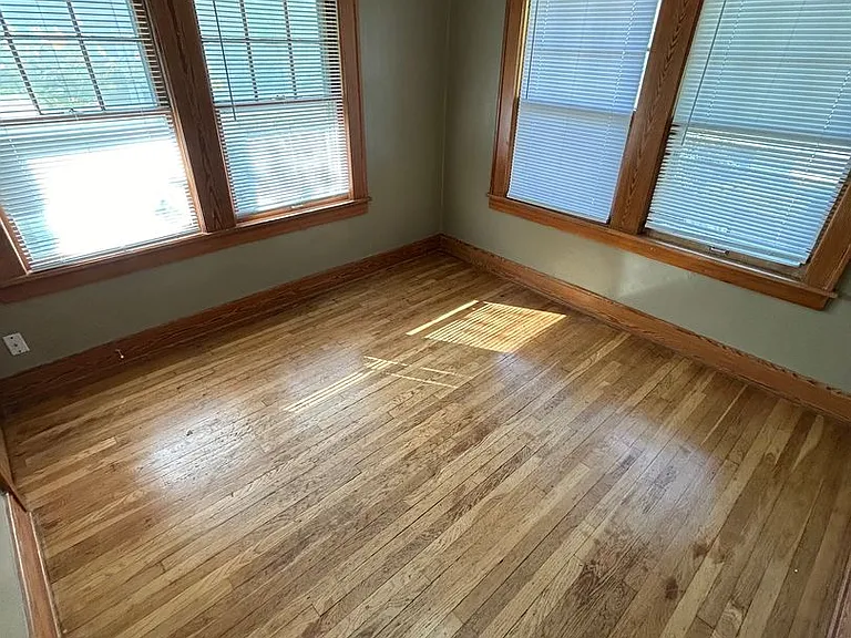 5300 Harrison St — Photo 24