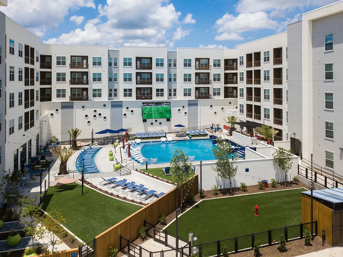 amenities-image-8 - zThe Lyndon