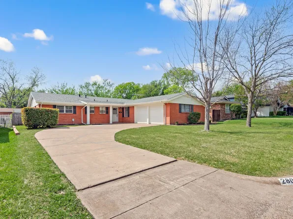 2805 Yates St, Fort Worth, TX 76133