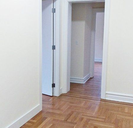 4th image of 221 Linden Blvd APT F20