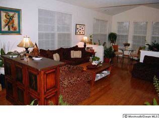 64 Marlow Dr, Jackson, NJ 08527