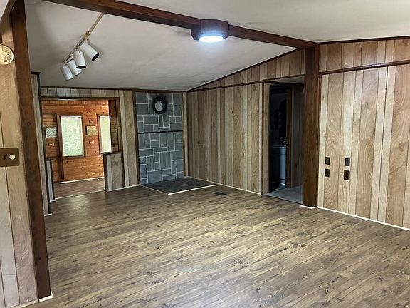 4th image of 2618 Daniel Farm Rd