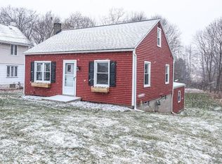 1371 Ridge Rd, Ontario, NY 14519