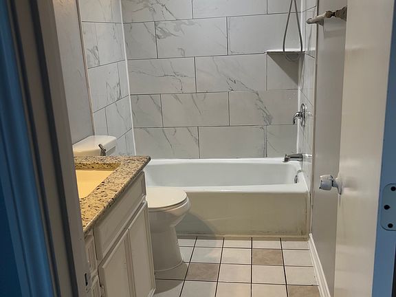 4th image of 335 Christie Ct