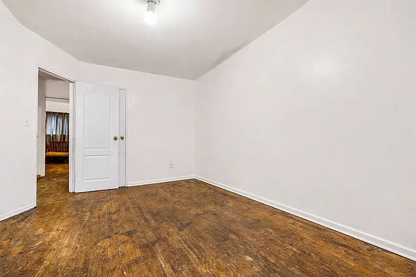 Sold by Mitra Hakimi Realty Group, LLC | media 5
