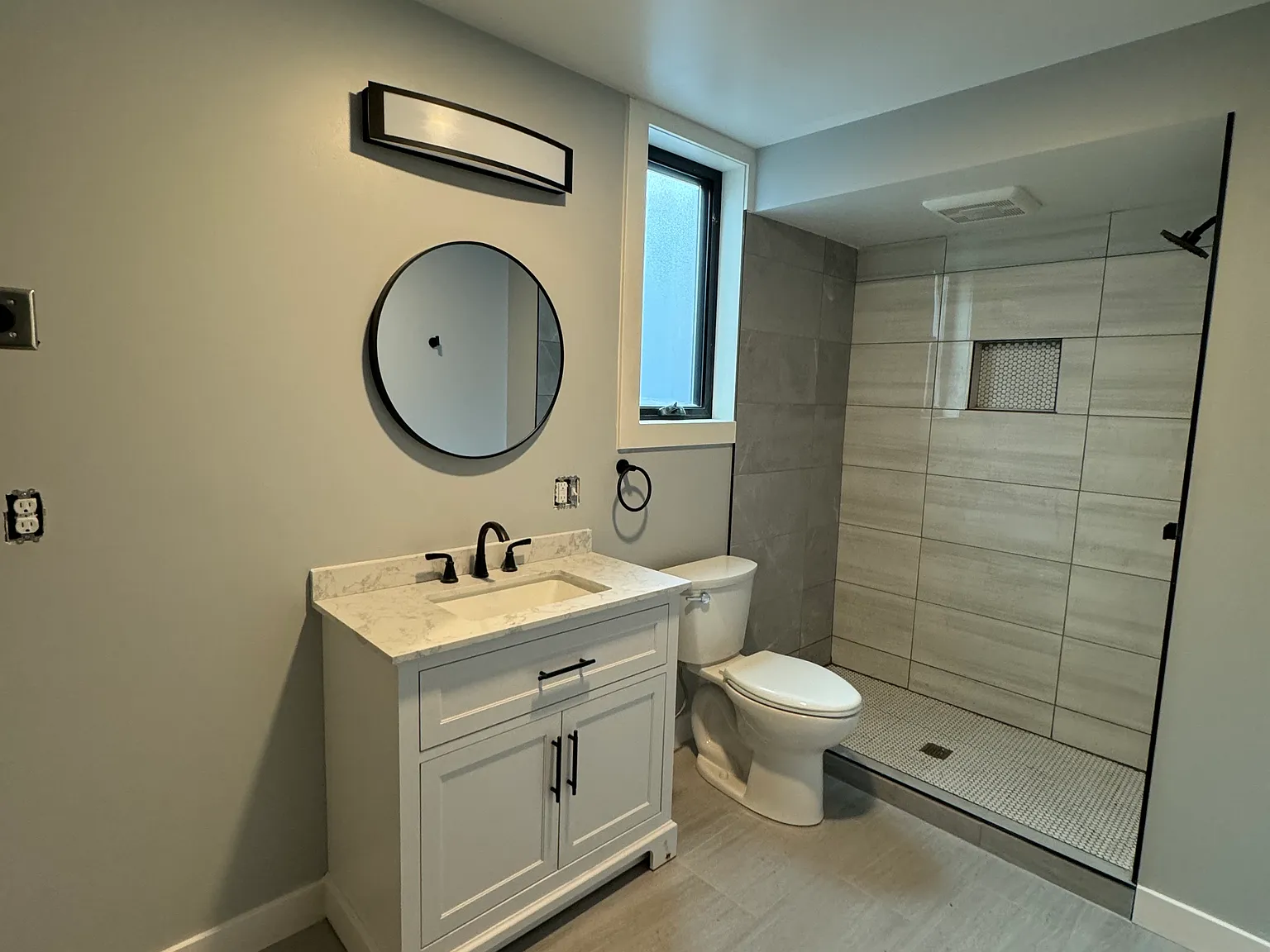 3 bed, $2,800 — Photo 1
