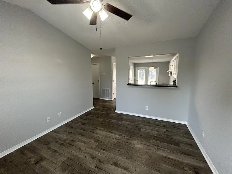 650 N Dixie Ave #A — Photo 8