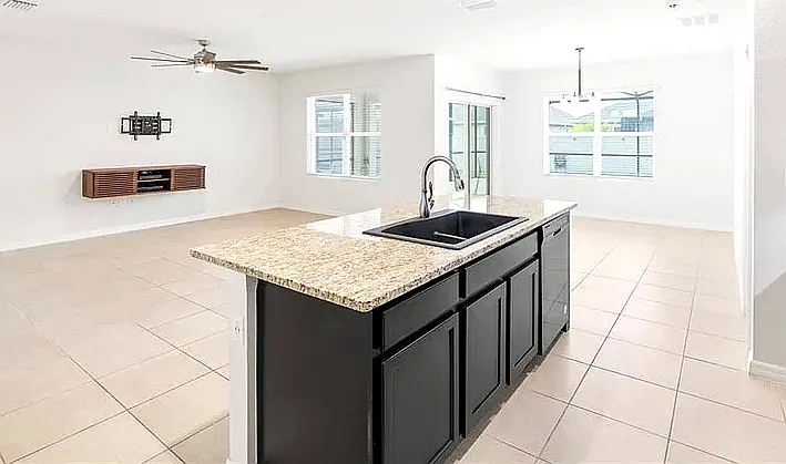 1523 Glen Grove Loop — Photo 10