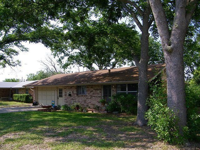1st image of 709 Lake Dr
