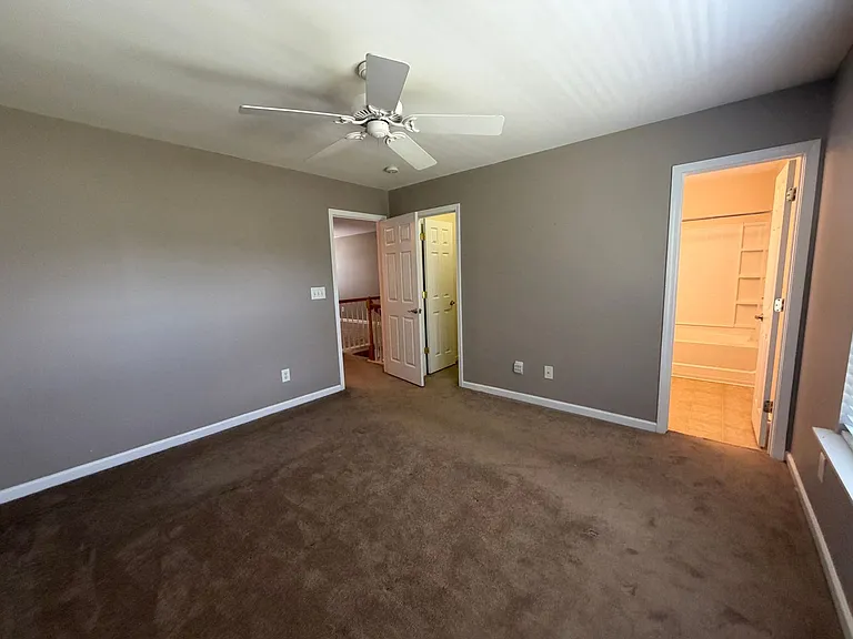 422 Delta Dr — Photo 21