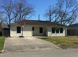 1309 Pecan Dr, Pasadena, TX 77502