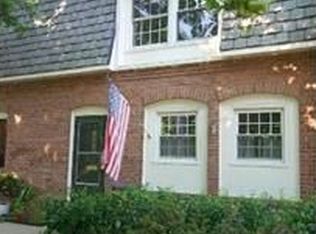 5919 Bayshire Rd #111, Springfield, VA 22152