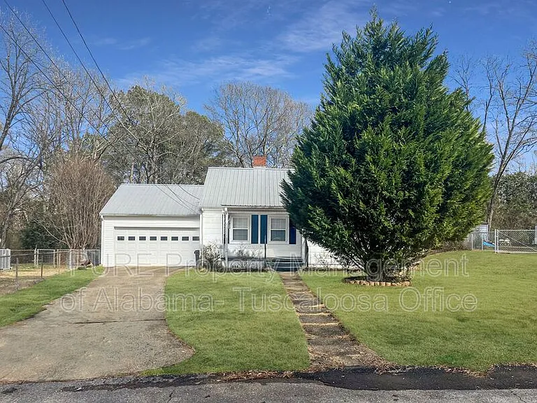 19 Cedar Knl — Photo 1