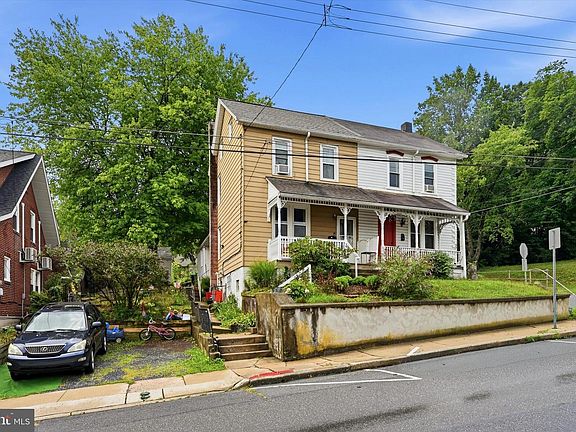 2nd image of 30 Walnut St