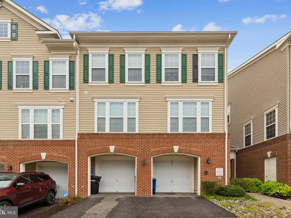 3538 Huntley Manor Ln #133B, Alexandria, VA 22306