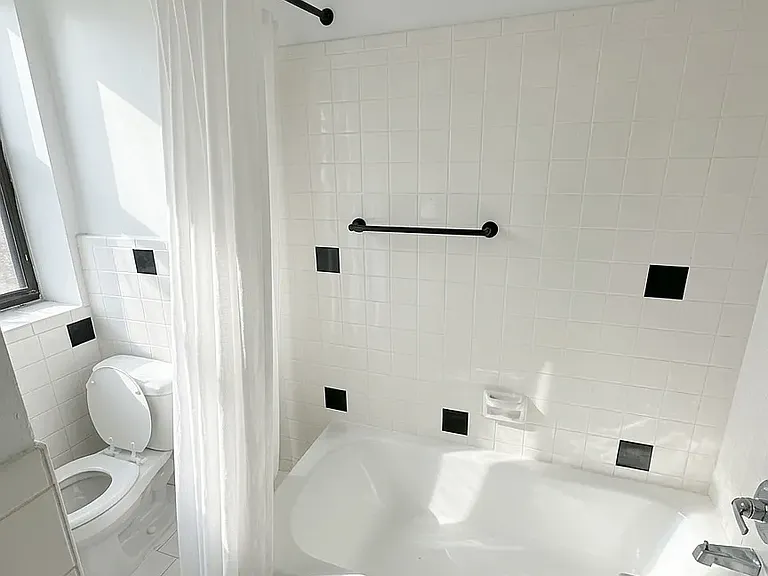 11 E 32nd St #3G — Photo 6