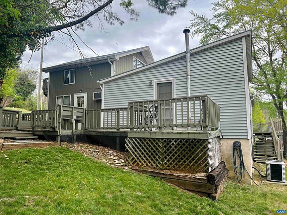 5th image of 22 Hook Ln