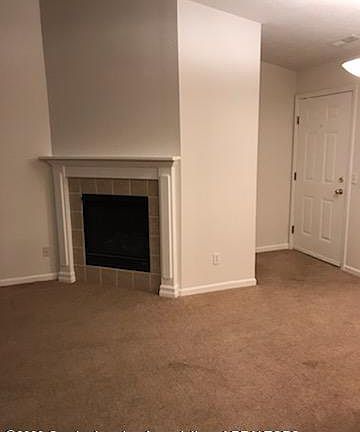 3rd image of 1014 Carom Cir