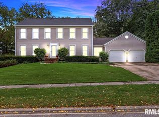 2912 Newport Dr, Springfield, IL 62702