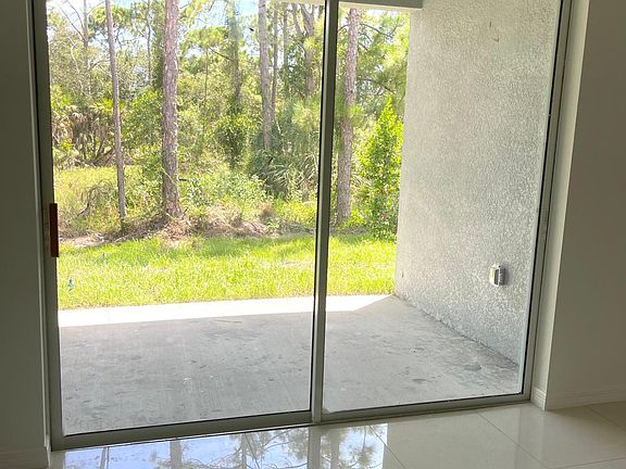 4th image of 4667 Leonard Blvd S