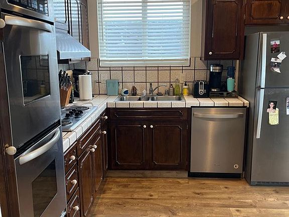 5th image of 80 Montebello Dr