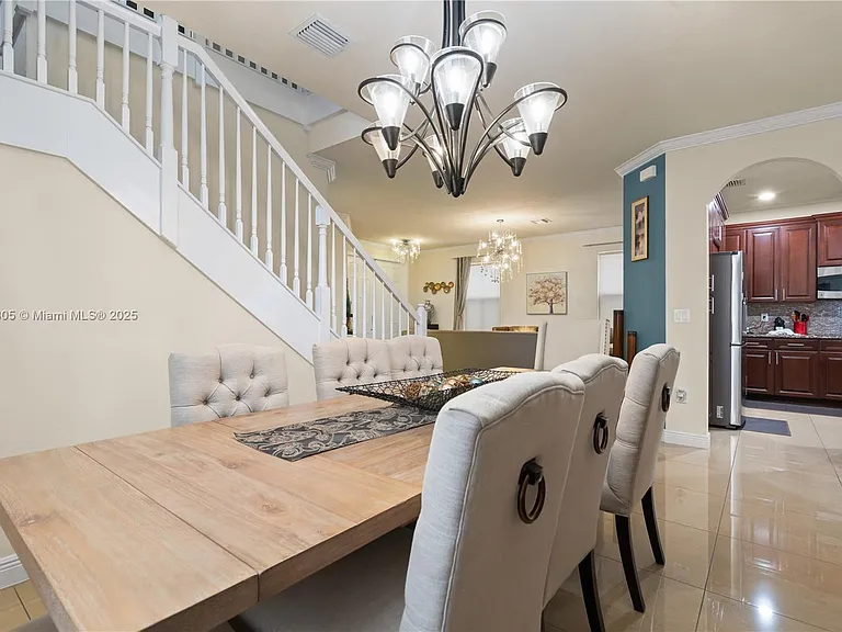 8825 NW 100th Pl — Photo 9