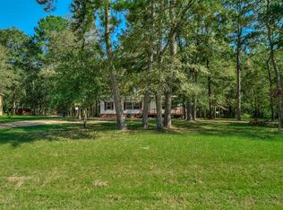 4521 Grand Oaks Dr, Willis, TX 77378