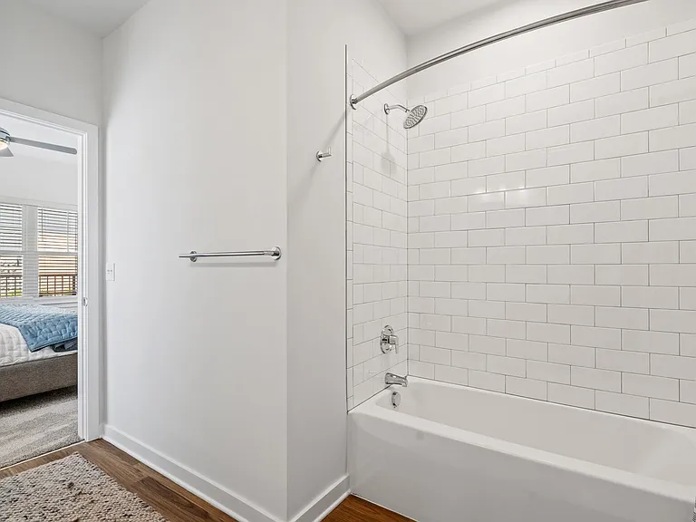 Miles - 2 Bed / 2 Bath - 1,098 Sq.Ft.