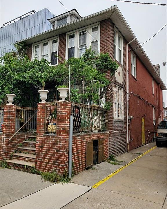 1st image of 1201 E 10th St
