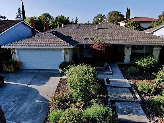 3rd image of 329 El Molino Way