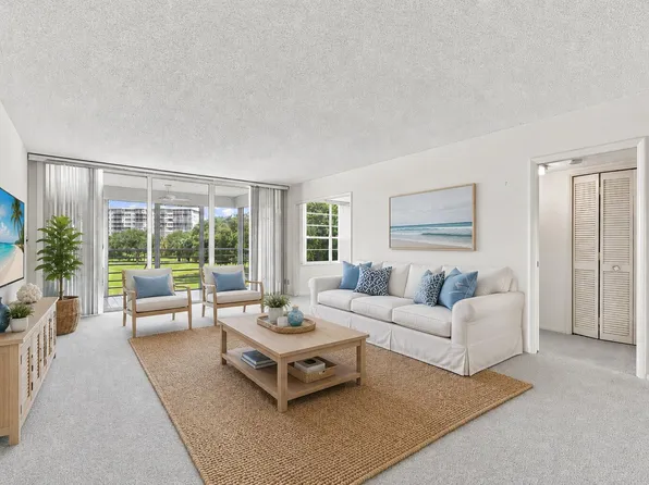 555 Oaks Lane #303, Pompano Beach, FL 33069
