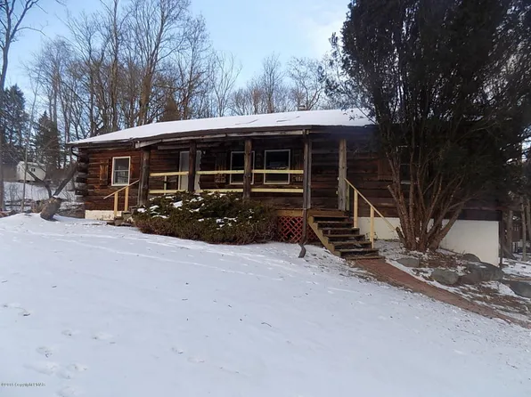 105 Ash Ln, East Stroudsburg, PA 18301